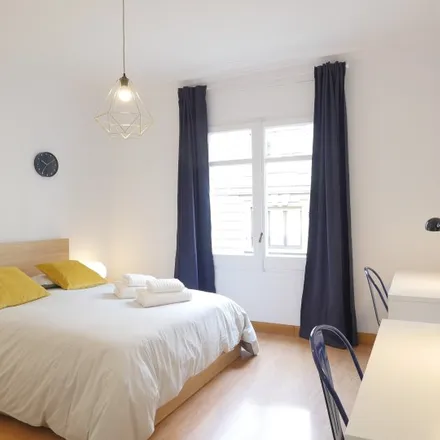 Rent this 6 bed room on Carrer dels Madrazo in 294, 08001 Barcelona