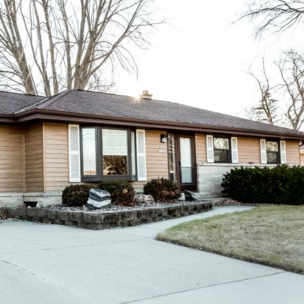 Rent this 3 bed house on Christman Rd in Menomonee Falls, WI