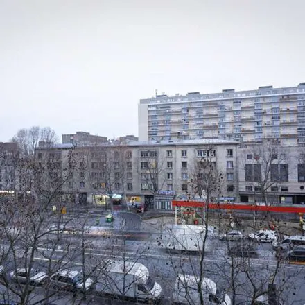 Image 2 - 67 bis Rue de la Chapelle, 75018 Paris, France - Apartment for rent