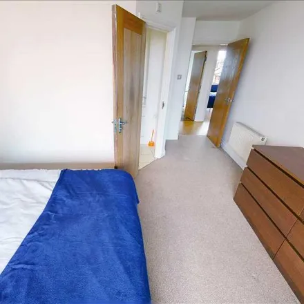Image 1 - Mary's Court, 4 Palgrave Gardens, London, NW1 6EW, United Kingdom - Room for rent