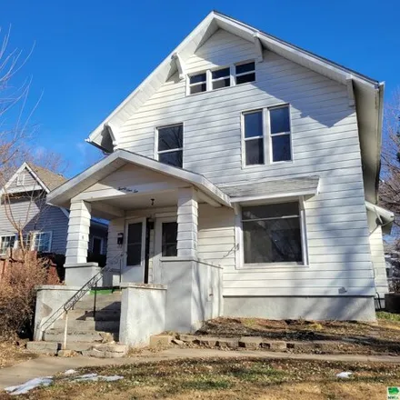 Buy this 5 bed house on 469 21st Street in Sioux City, IA 51104