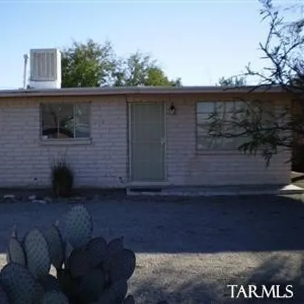 Image 1 - 4272 East Glenn Street, Tucson, AZ 85712, USA - House for rent