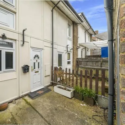 Image 3 - Thirlmere Gardens, London, HA6 2RS, United Kingdom - Townhouse for sale