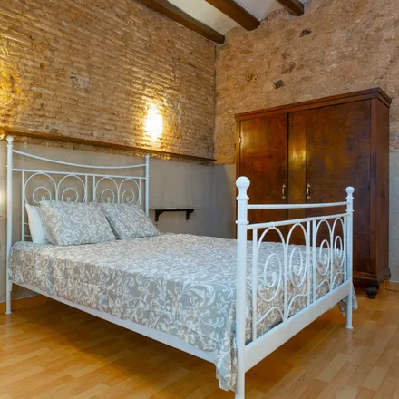 Rent this studio apartment on Carrer d'Amargós in 16I, 08002 Barcelona