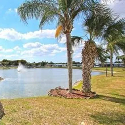 Image 4 - 37 Galleon Drive, Buccaneer, North Fort Myers, FL 33917, USA - House for sale