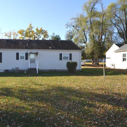 Image 4 - 205 Russell Street, Burgin, Mercer County, KY 40330, USA - House for sale
