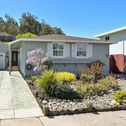 Buy this 3 bed house on 940 Crespi Drive in Pacifica, CA 94044