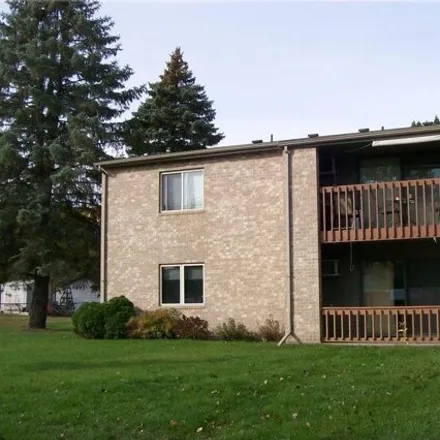 Buy this 2 bed house on 1238 Long Avenue in Detroit Lakes, MN 56501