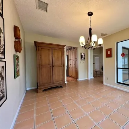 Image 7 - 11400 Robles del Rio Place, Andrews, Temple Terrace, FL 33617, USA - House for sale