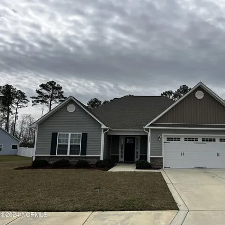 Rent this 3 bed house on Flounder Run in New Bern, NC