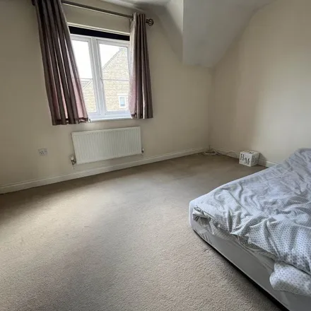 Image 9 - Rivers Reach, Frome, BA11 1AQ, United Kingdom - Townhouse for rent