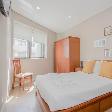 Rent this 2 bed apartment on Rua da Alegria 2125 in 4200-026 Porto, Portugal
