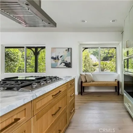 Image 3 - 4065 Woodcliff Road, Los Angeles, CA 91403, USA - House for sale