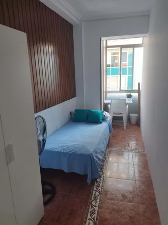 Rent this 6 bed room on Santa Isabel in Gran Vía Escultor Francisco Salzillo, 30004 Murcia