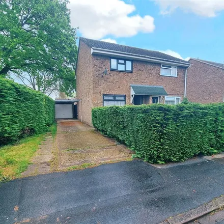 Rent this 2 bed duplex on Swanley Close in Allbrook, SO50 4NY