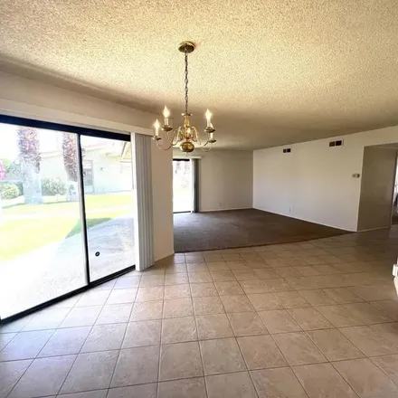 Image 7 - Elegant Nails, Paseo Circulo East, Cathedral City, CA 92234, USA - Apartment for rent