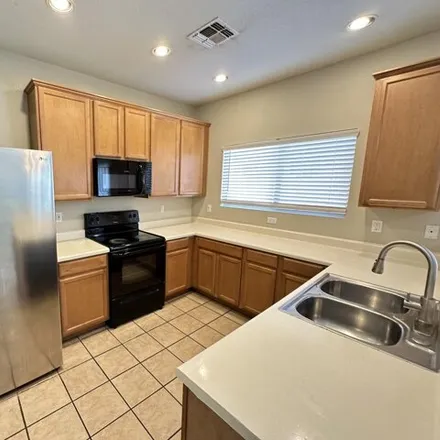 Rent this 4 bed house on 9452 West Jamestown Road in Phoenix, AZ 85037