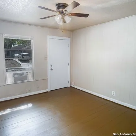 Image 3 - 1319 Dawson Street, San Antonio, TX 78202, USA - Duplex for rent