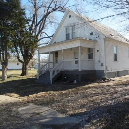 Image 4 - 403 Stewart Avenue, Sawyerville, Macoupin County, IL 62009, USA - House for sale