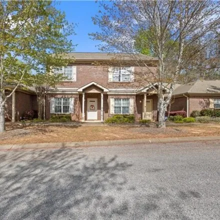 Buy this 2 bed townhouse on 840 Harvard Drive in Auburn, AL 36830