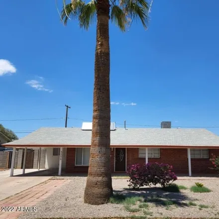 Buy this 3 bed house on 3226 West Maryland Avenue in Phoenix, AZ 85017