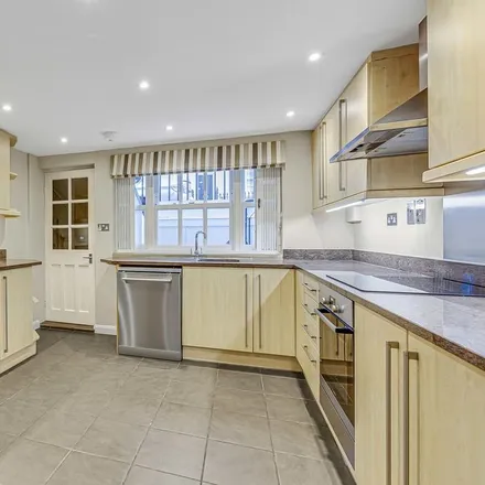 Image 4 - 9 Montpelier Place, London, SW7 1HW, United Kingdom - Townhouse for rent