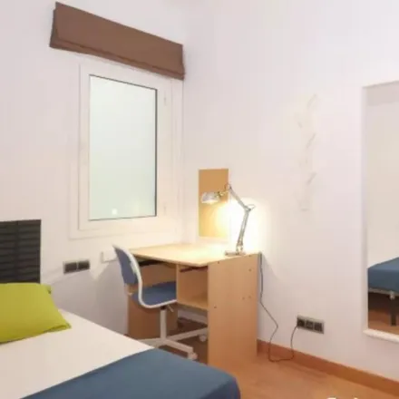 Rent this 5 bed room on Carrer del Consell de Cent in 490, 08013 Barcelona