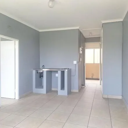 Rent this 1 bed apartment on Yeo Street in Yeoville, Johannesburg