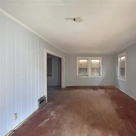 Image 7 - 235 Hewlett Avenue, Brookhaven, East Patchogue, NY 11772, USA - House for sale