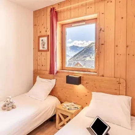 Rent this 1 bed condo on Saint-Sorlin-d'Arves in Route du Col de la Croix de Fer, 73530 Saint-Sorlin-d'Arves