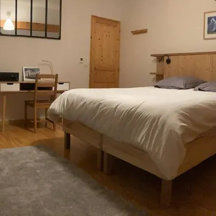 Rent this 6 bed house on 74170 Saint-Gervais-les-Bains