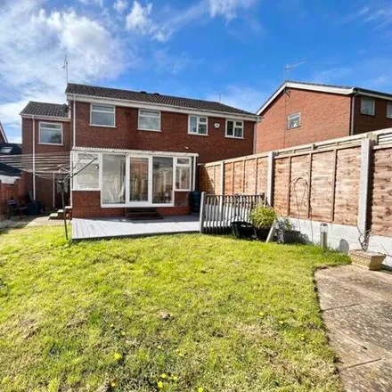 Image 2 - Waterfall Road, Brierley Hill, West Midlands, N/a - Duplex for sale