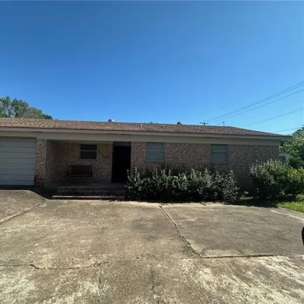 Buy this 2 bed house on 4186 Hillcrest Drive in Waco, TX 76710