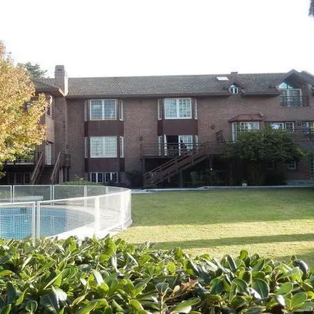 Buy this 4 bed house on Pringles 381 in Quilmes Este, 1878 Quilmes