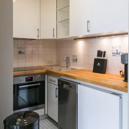 Rent this 2 bed apartment on Donnerstraße 17 in 22763 Hamburg, Germany