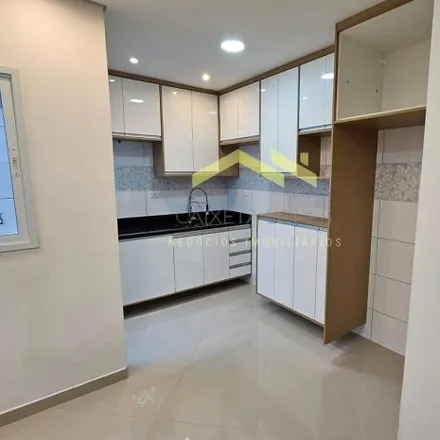 Buy this 2 bed apartment on Rua Tutóia in Jardim Santo Antônio, Santo André - SP