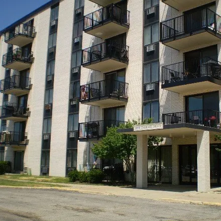 Rent this 1 bed condo on 9731 Terrace Drive in Niles, IL 60714