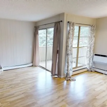 Buy this 3 bed apartment on #r10,3030 Oneal Parkway in Glenwood Grove - North Iris, Boulder