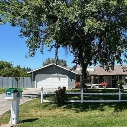 Buy this 3 bed house on 26573 Fonda Avenue in Madera Acres, Madera County