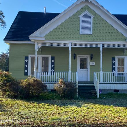 Rent this 2 bed house on 502 East 2nd Avenue in Chadbourn, Columbus County