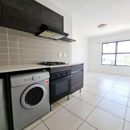 Rent this 1 bed apartment on unnamed road in Sharonlea, Randburg