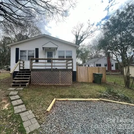 Rent this 2 bed house on 187 Belton Avenue in Catawba Heights, Mount Holly