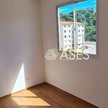 Buy this 2 bed apartment on Avenida Professor João Brasil in São Lourenço, Niterói - RJ