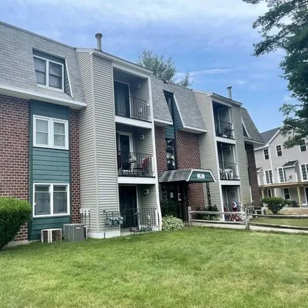 Buy this 1 bed condo on 2 Roedean Dr Apt 304 in Nashua, New Hampshire