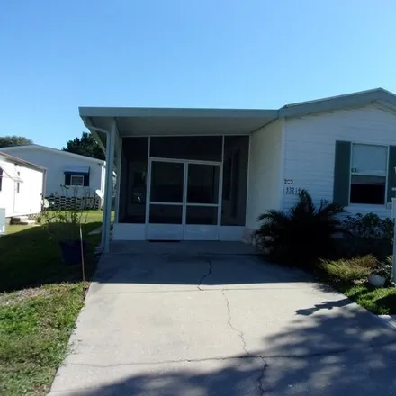 Buy this studio apartment on 33214 Beach View Dr Unit 203 in Leesburg, Florida