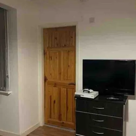 Rent this 1 bed apartment on Glentworth Place in Slough, SL1 3UR