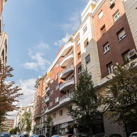 Image 5 - Calle de Covarrubias, 1, 28010 Madrid, Spain - Apartment for rent