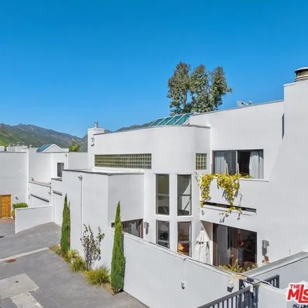 Buy this 2 bed condo on Pavilions in 29211 Heathercliff Road, Malibu