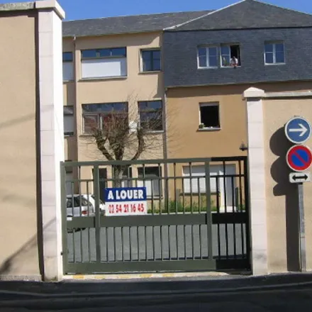 Image 1 - 4 Rue du Père Jules Chevalier, 36100 Issoudun, France - Apartment for rent
