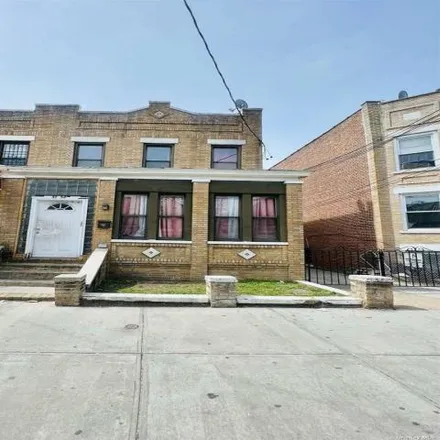 Image 1 - 37-58 104th Street, New York, NY 11368, USA - House for sale